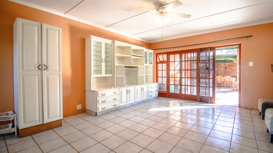4 Bedroom Property for Sale in Dorchester Heights Eastern Cape
